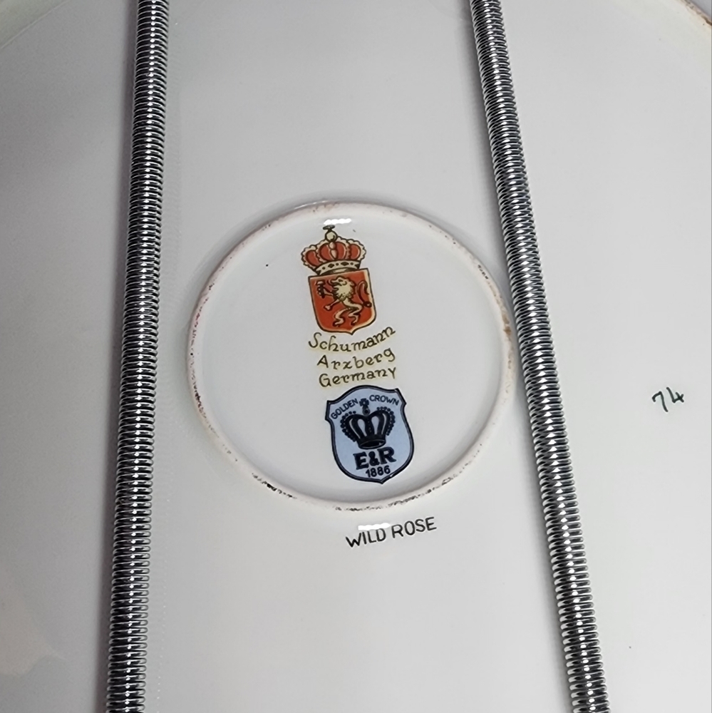 Schumann Arzberg Bavarian Gold Rim "Wild Rose" Decor Plate Collectible - Picture 4 of 4